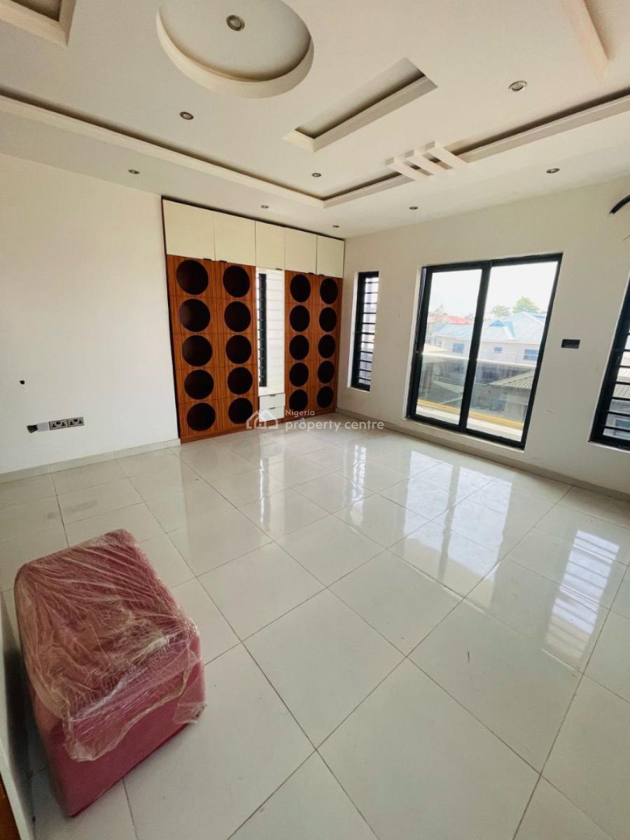 Luxuriously Built 5 Bedroom Fully Detached Plus Bq in an Estate, Secured Estate, Parking Space, Modern Architecture, Gra Phase 2, Magodo, Lagos, Detached Duplex for Sale