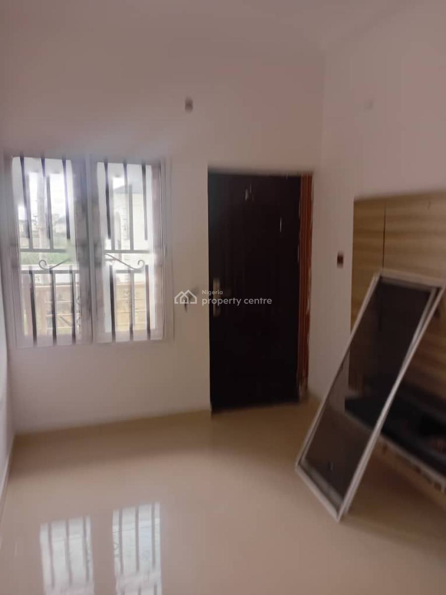 Neatly  Maintains  4bedroom  Terrace  Duplex, Ikate, Lekki, Lagos, Terraced Duplex for Rent
