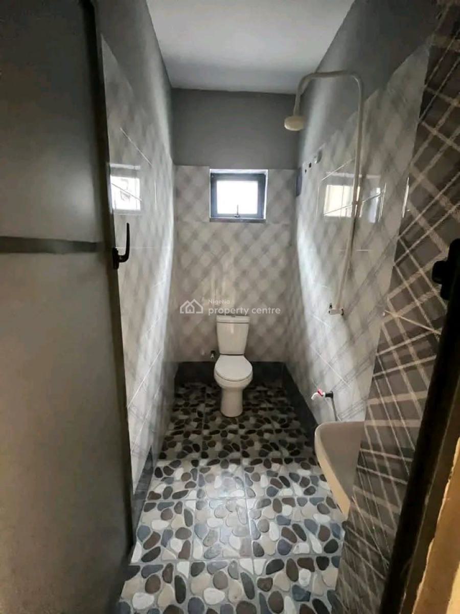 a Clean Selfcontained Apartment, Ekpri Nsukara, Uyo, Akwa Ibom, House for Rent