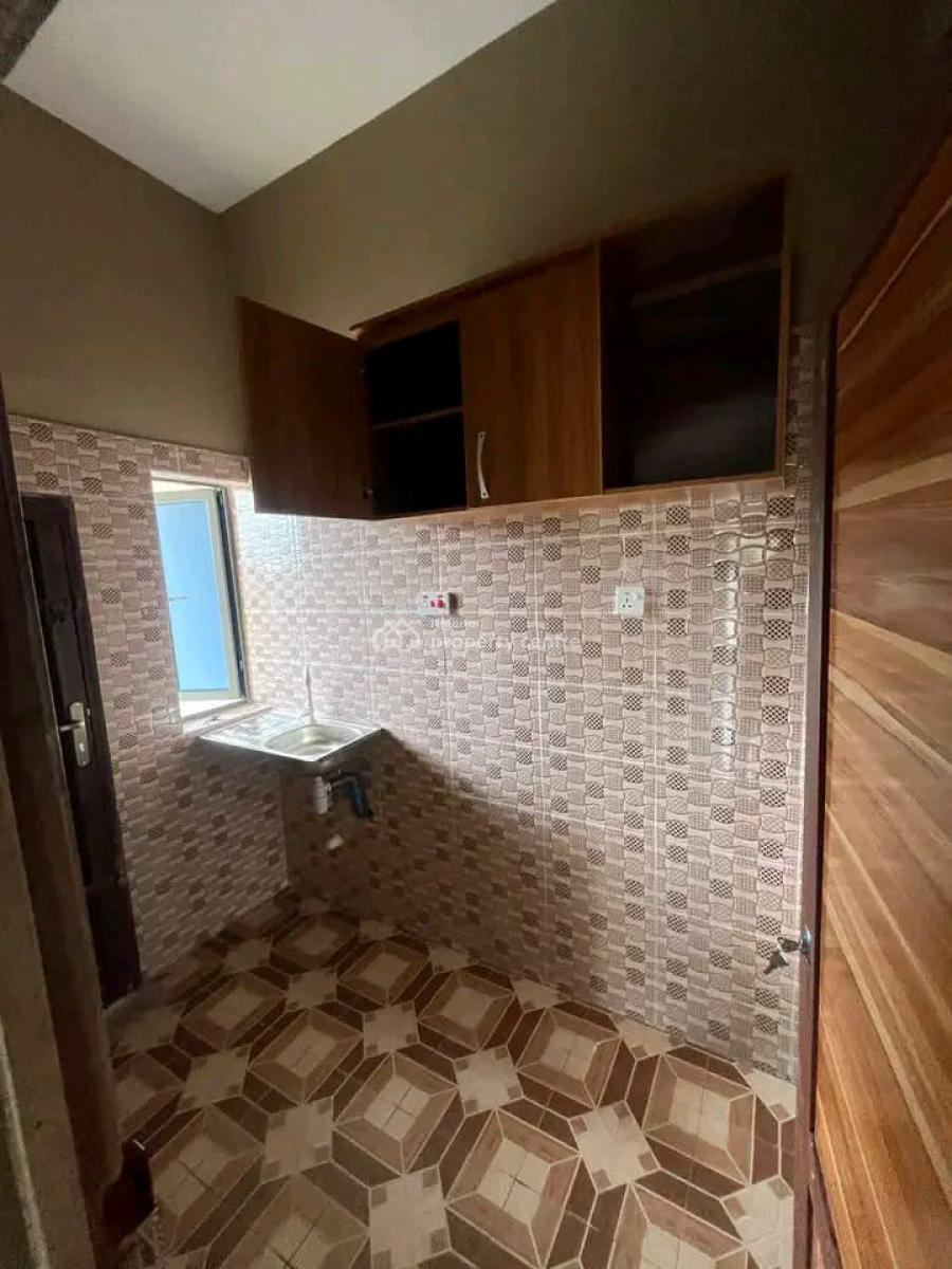 a Clean Selfcontained Apartment, Ekpri Nsukara, Uyo, Akwa Ibom, House for Rent