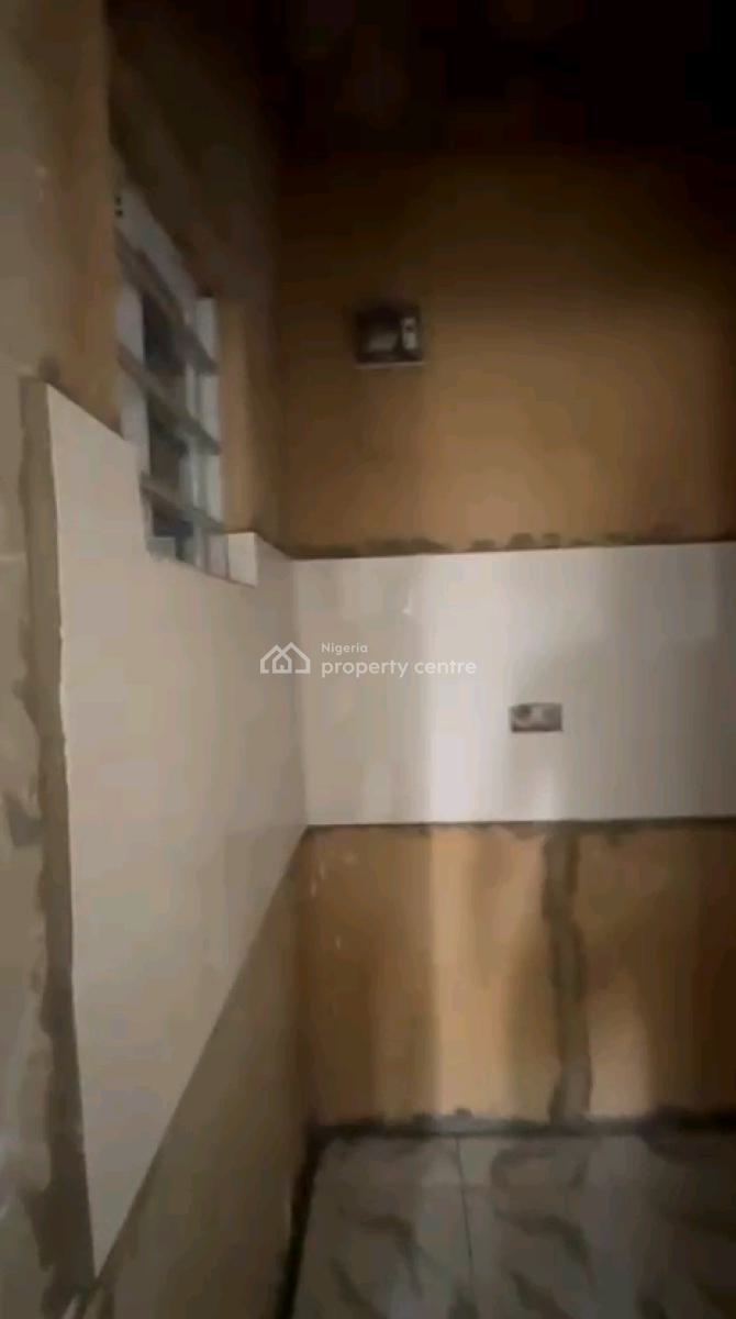 a Newly Built and Decent Miniflat, Upstairs with 2toilets and Bath, Ki, Shomolu, Lagos, Mini Flat (room and Parlour) for Sale