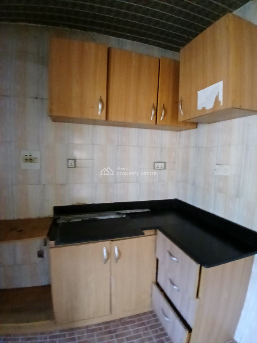 Well Maintained 3bedroom Flat Upstairs, Gated and Secured Estate, Ajah, Lagos, Flat / Apartment for Rent