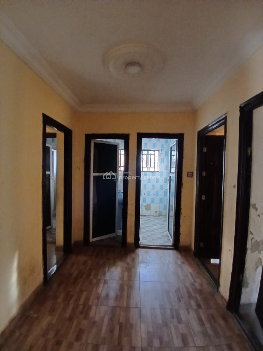 Well Maintained 3bedroom Flat Upstairs, Gated and Secured Estate, Ajah, Lagos, Flat / Apartment for Rent
