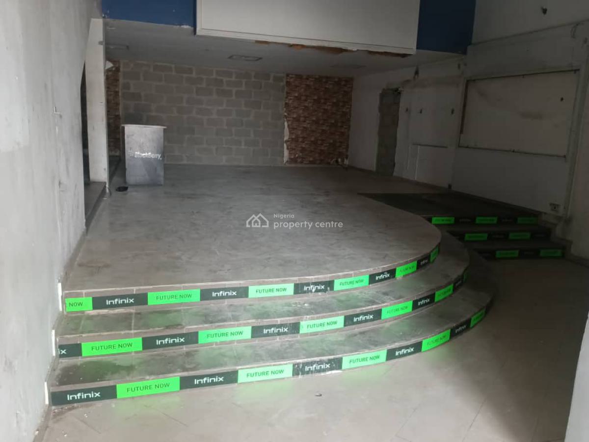 Spacious Showrooms Space Suitable for Restaurant and Lounge, Office, S, Victoria Island (vi), Lagos, Commercial Property for Rent