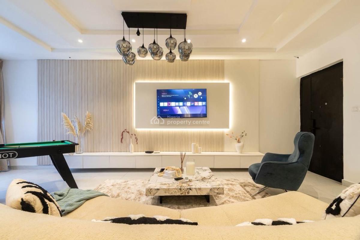Vibrant Two (2) Bedroom Apartment, Lekki Phase 1, Lekki, Lagos, Flat / Apartment Short Let