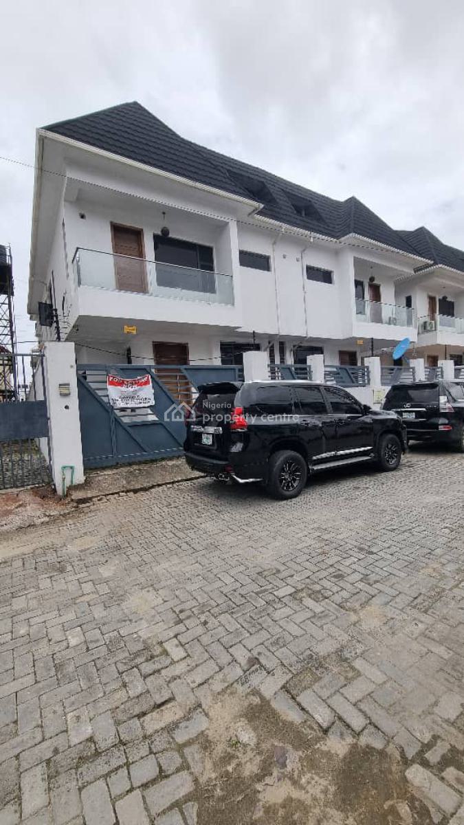 4 Bedroom Semi-detached Duplex with Bq, Idado, Lekki, Lagos, Semi-detached Duplex for Rent