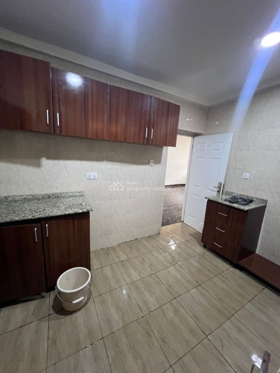 Very Massive and Beautiful Three (3) Bedroom Apartment, Aquamarine Estate 🏡, Apo, Abuja, Flat / Apartment for Rent