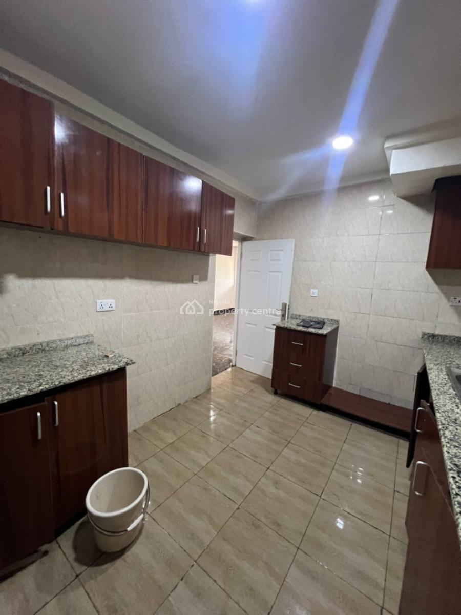 Very Massive and Beautiful Three (3) Bedroom Apartment, Aquamarine Estate 🏡, Apo, Abuja, Flat / Apartment for Rent