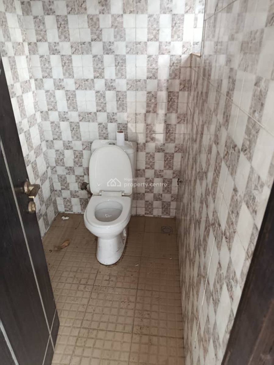 Spacious 3 Bedroom Flat with Pop and Wardrobe, Gra Phase 2, Magodo, Lagos, Flat / Apartment for Rent