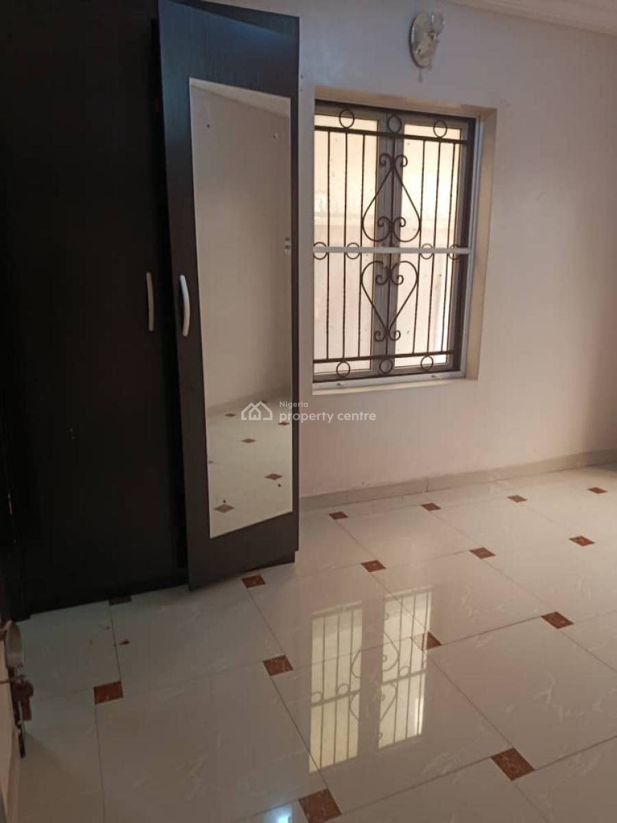 Spacious 3 Bedroom Flat with Pop and Wardrobe, Gra Phase 2, Magodo, Lagos, Flat / Apartment for Rent