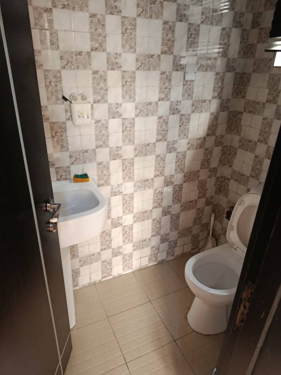 Spacious 3 Bedroom Flat with Pop and Wardrobe, Gra Phase 2, Magodo, Lagos, Flat / Apartment for Rent