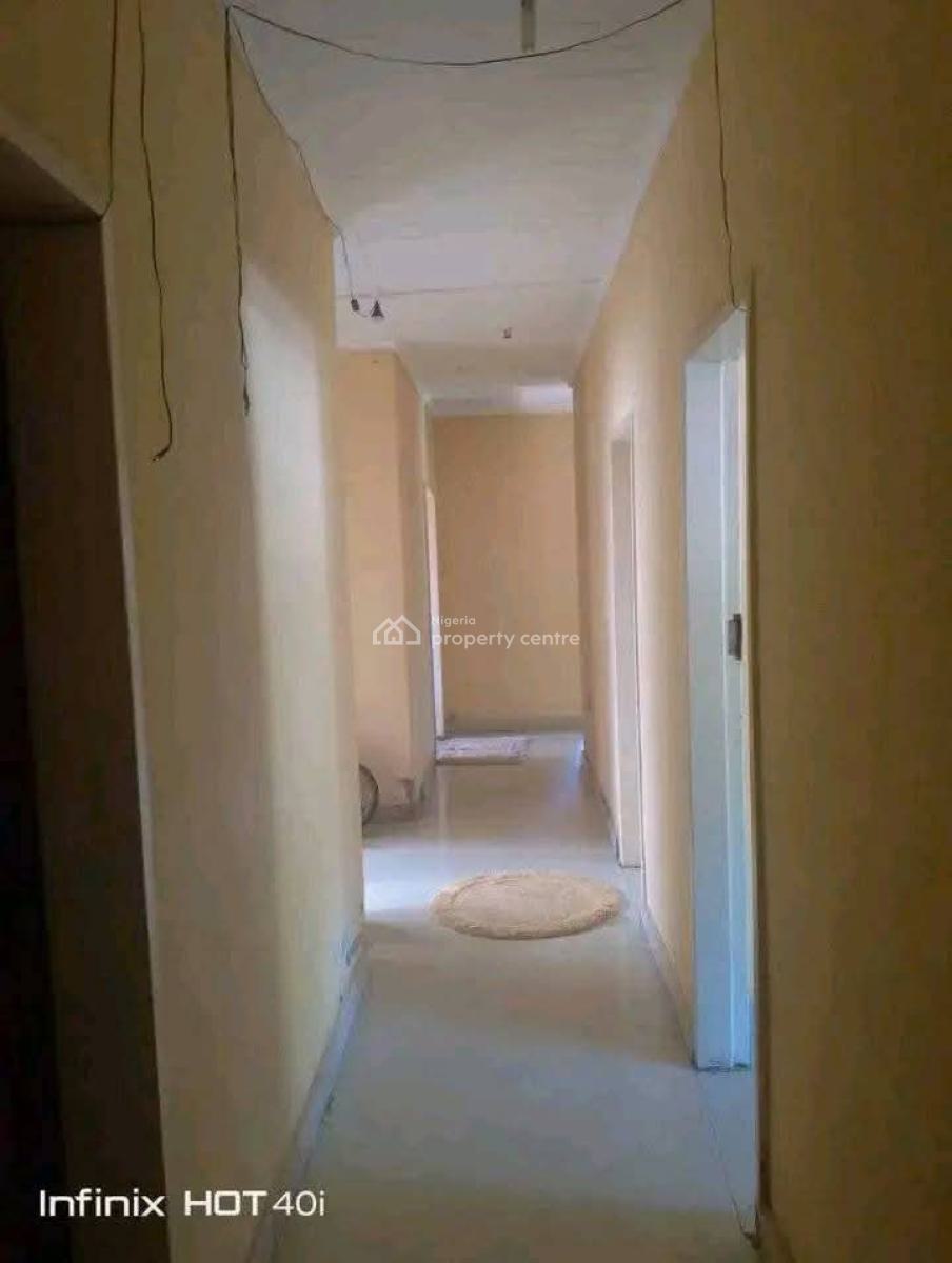 1 Room Self Contain, Abule Ijesha, Yaba, Lagos, Self Contain (single Rooms) for Rent