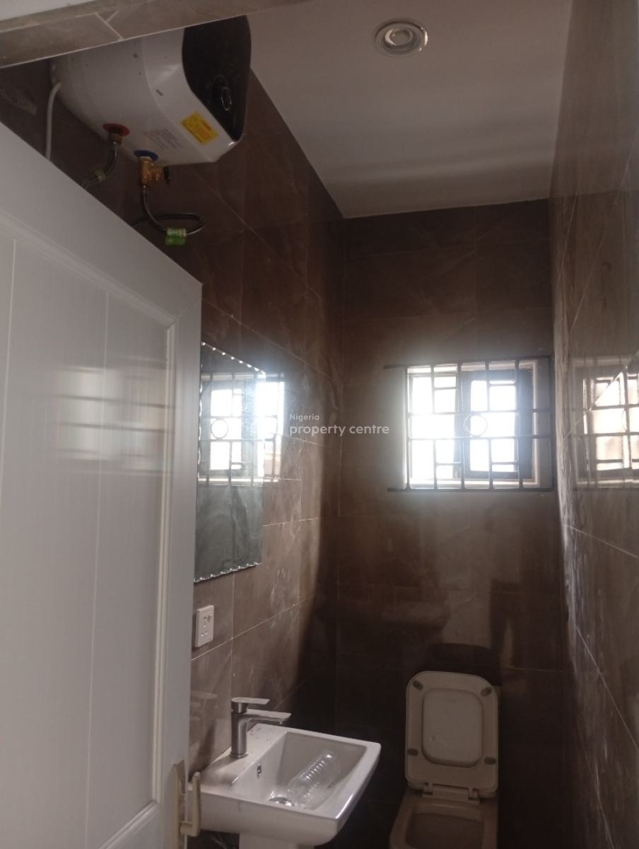 Executive Mini Flat, Alagbole Via Ojodu Berger Lagos, Ojodu Berger, Ojodu, Lagos, Mini Flat (room and Parlour) for Rent