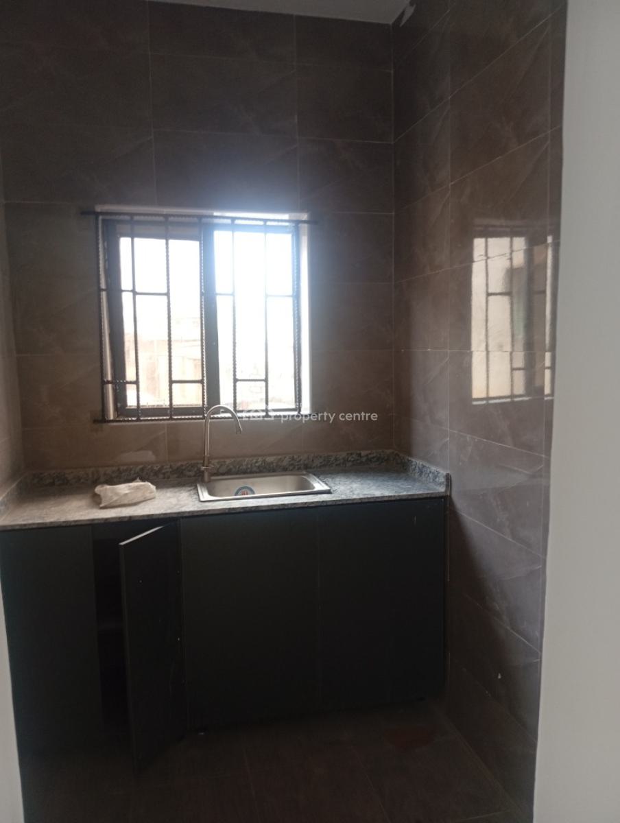 Executive Mini Flat, Alagbole Via Ojodu Berger Lagos, Ojodu Berger, Ojodu, Lagos, Mini Flat (room and Parlour) for Rent