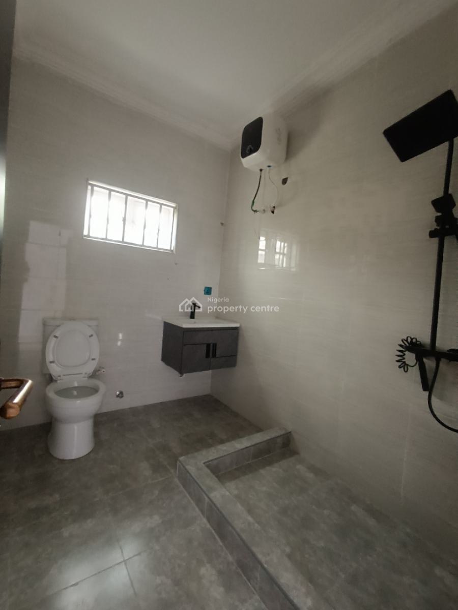 a Brand New 3bedroom Flat, Pepperoni Ajah, Lekki Phase 2, Lekki, Lagos, Flat / Apartment for Rent