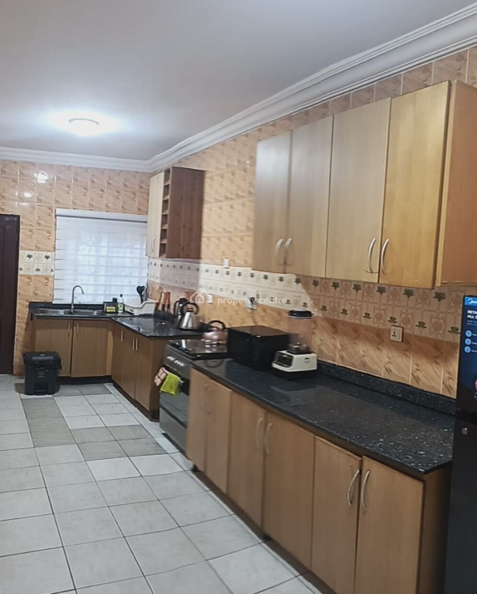 Luxury 3 Bedroom Apartment, Omole Phase 1, Ikeja, Lagos, Flat / Apartment Short Let