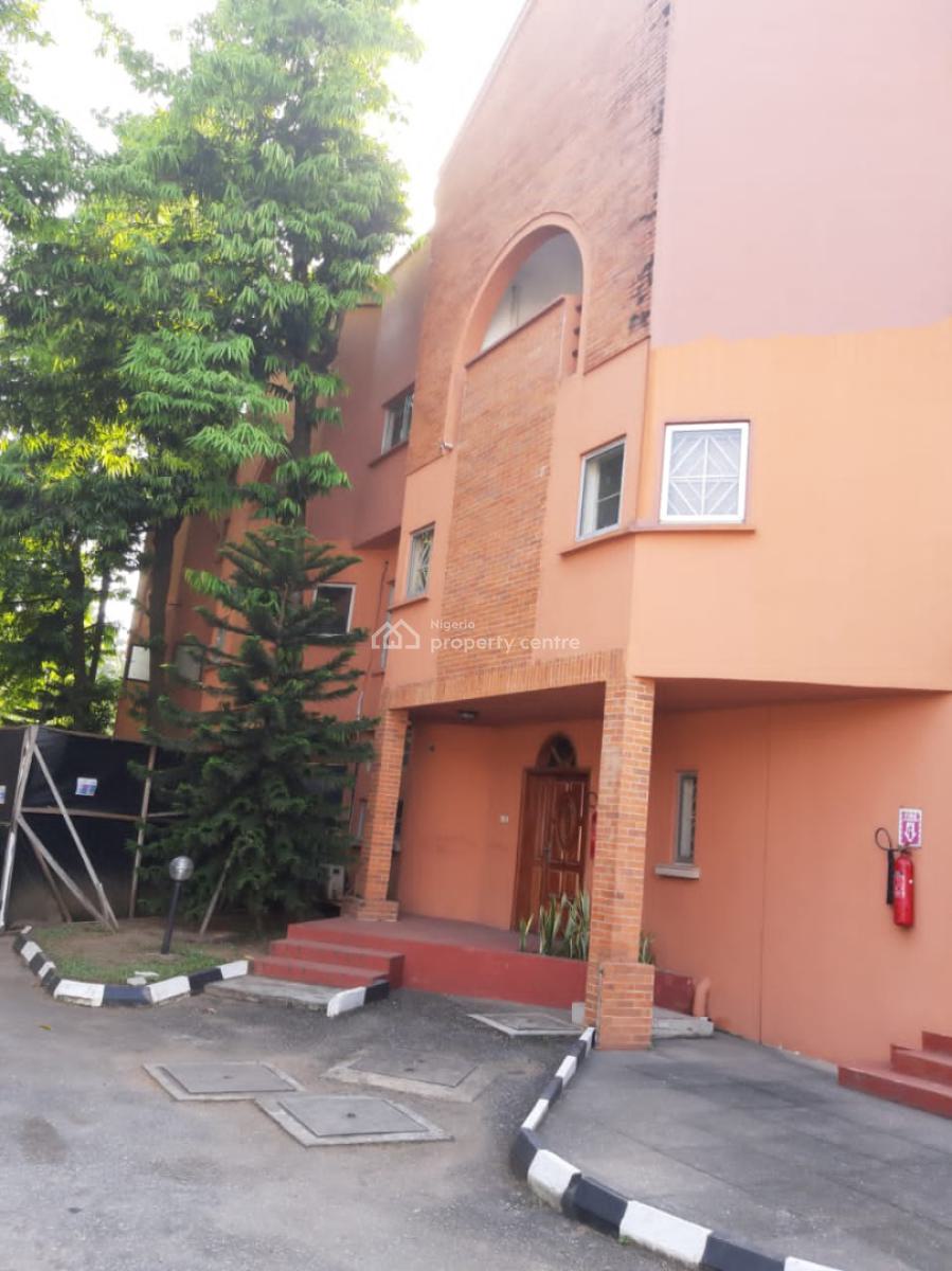 3 Bedroom Terrace with a Bq, Off Mobolaji Johnson Estate, Old Ikoyi, Ikoyi, Lagos, Terraced Duplex for Rent