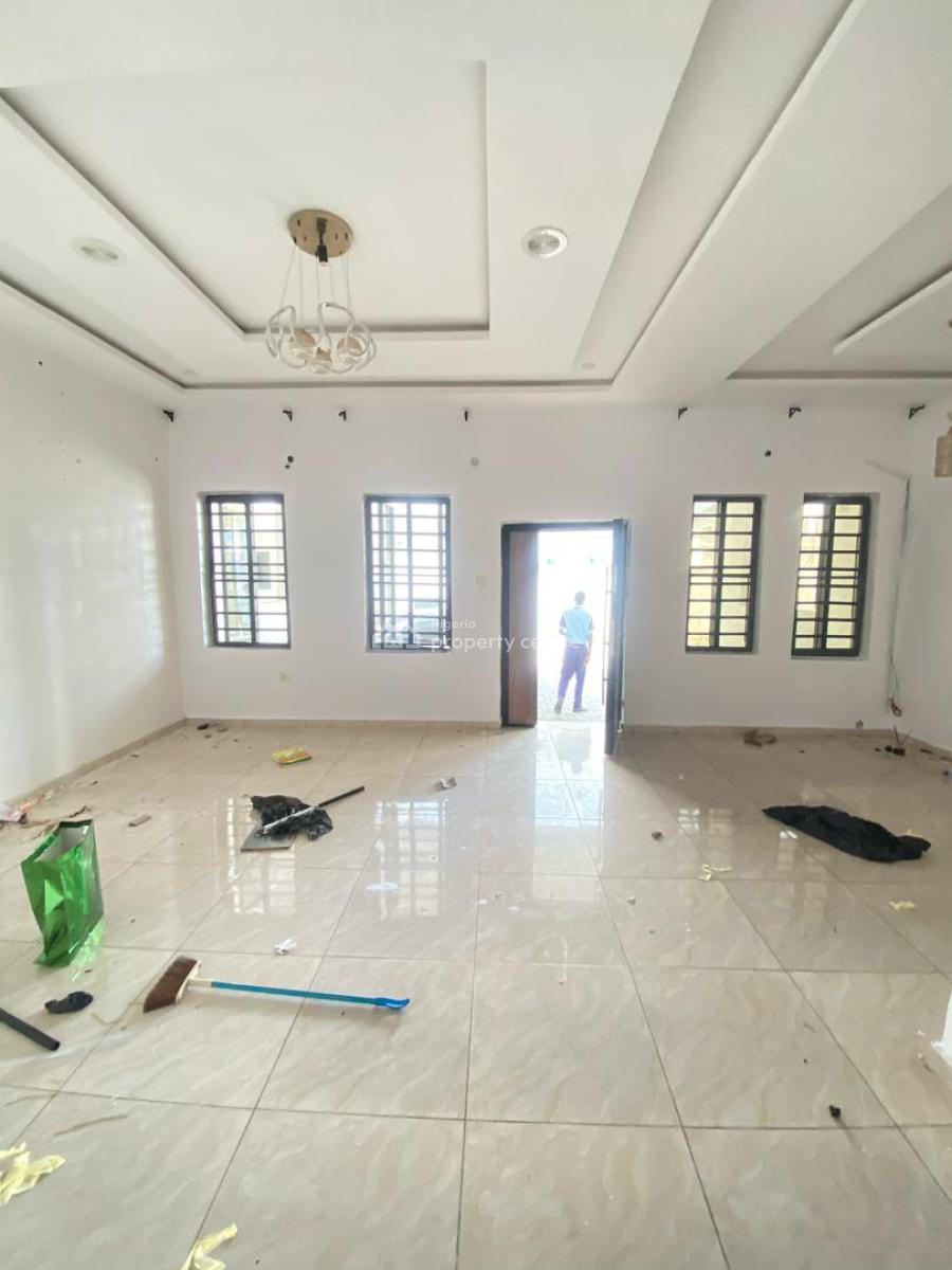4 Bedroom Terrace Duplex in an Estate, Vgc, Lekki, Lagos, Terraced Duplex for Rent