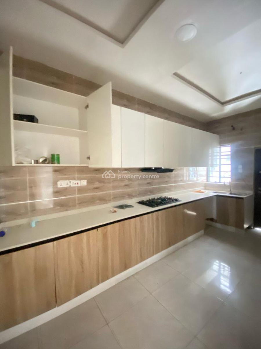 4 Bedroom Terrace Duplex in an Estate, Vgc, Lekki, Lagos, Terraced Duplex for Rent