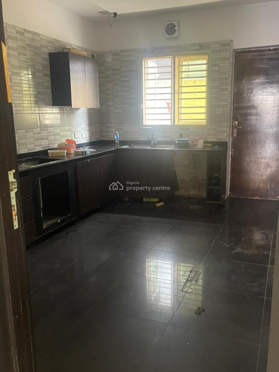 Spacious and Serviced 4bedroom Maisonette + Bq, Lekki Phase 1, Lekki, Lagos, Lekki Phase 1, Lekki, Lagos, Terraced Duplex for Rent