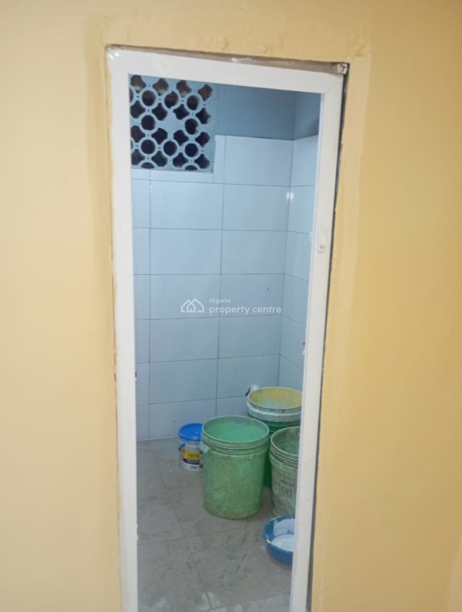 Renovated Roomself Contained+ Amenities, in a Serene Environment Opposite Country Club, Ikeja, Ikeja, Lagos, Self Contain (single Rooms) for Rent