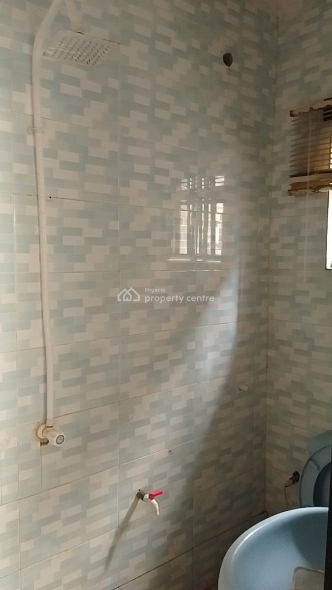 Recently Vacated and Under Renovation 3 Bed Fastest Finger, Oakland Estate, Sangotedo, Ajah, Lagos, Flat / Apartment for Rent