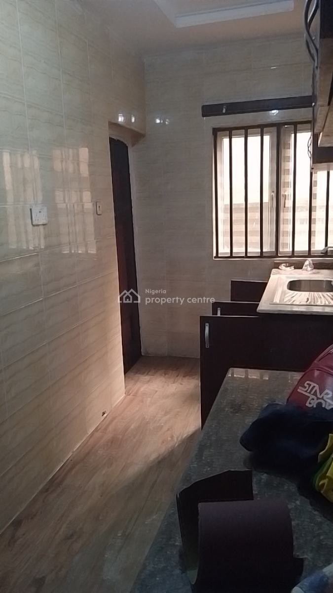 Recently Vacated and Under Renovation 3 Bed Fastest Finger, Oakland Estate, Sangotedo, Ajah, Lagos, Flat / Apartment for Rent