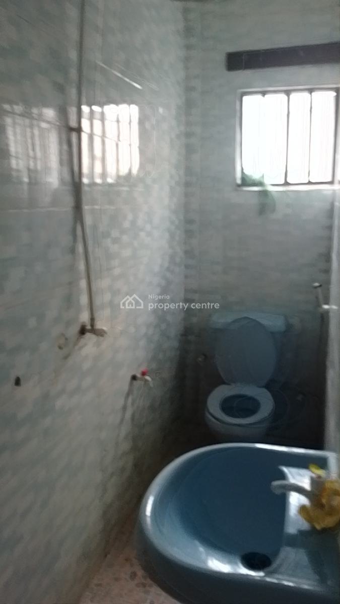 Recently Vacated and Under Renovation 3 Bed Fastest Finger, Oakland Estate, Sangotedo, Ajah, Lagos, Flat / Apartment for Rent