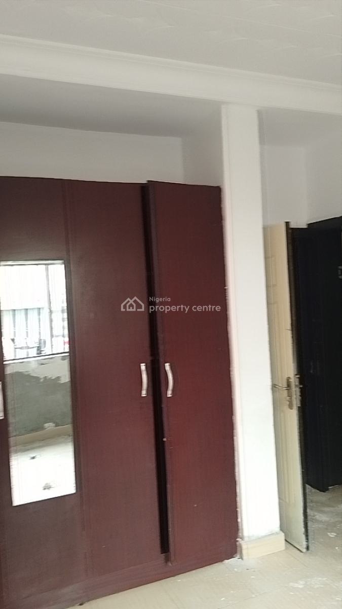 Recently Vacated and Under Renovation 3 Bed Fastest Finger, Oakland Estate, Sangotedo, Ajah, Lagos, Flat / Apartment for Rent