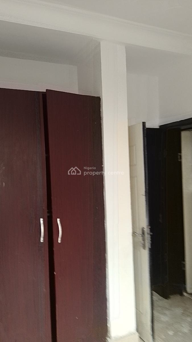 Recently Vacated and Under Renovation 3 Bed Fastest Finger, Oakland Estate, Sangotedo, Ajah, Lagos, Flat / Apartment for Rent