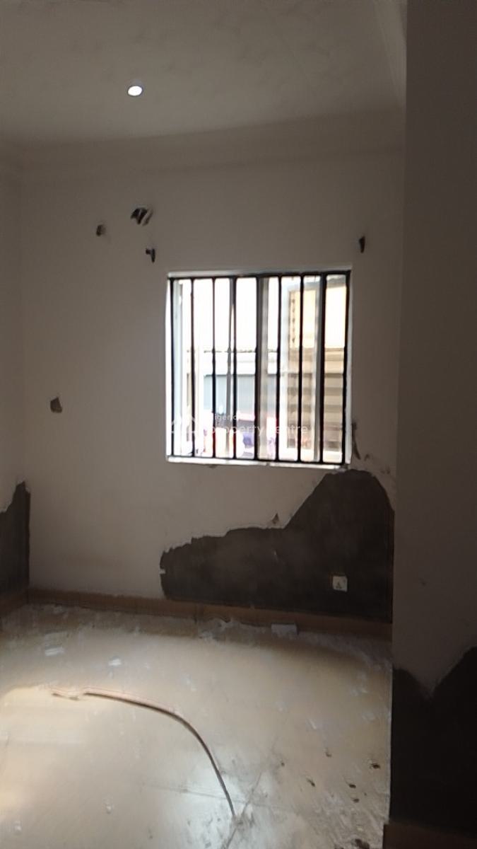 Recently Vacated and Under Renovation 3 Bed Fastest Finger, Oakland Estate, Sangotedo, Ajah, Lagos, Flat / Apartment for Rent