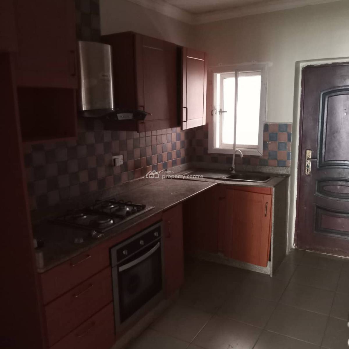 Partially Service 1 Bedroom Apartment with a Quest Toliet, Off  Admiralty Way, Lekki Phase 1, Lekki, Lagos, Flat / Apartment for Rent
