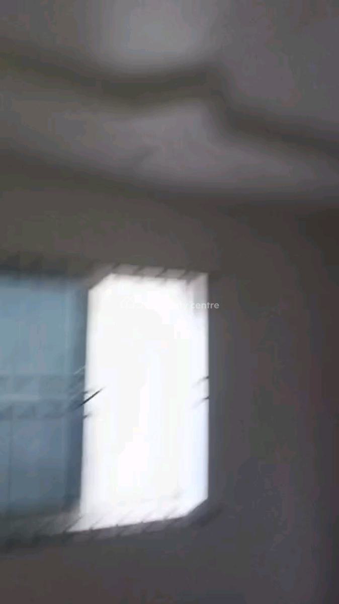 Nigerian Used Room Self, Alagomeji, Yaba, Lagos, Self Contain (single Rooms) for Rent