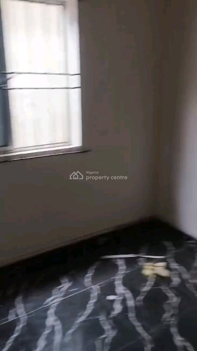 Nigerian Used Room Self, Alagomeji, Yaba, Lagos, Self Contain (single Rooms) for Rent