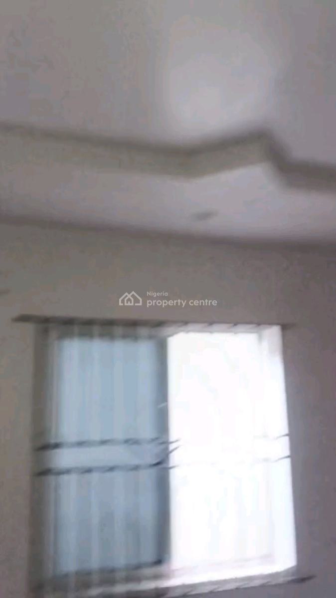 Nigerian Used Room Self, Alagomeji, Yaba, Lagos, Self Contain (single Rooms) for Rent