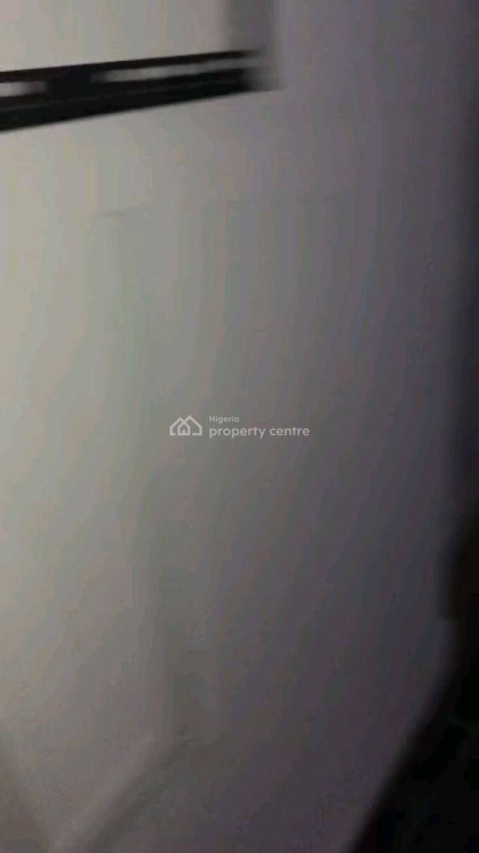 Nigerian Used Room Self, Alagomeji, Yaba, Lagos, Self Contain (single Rooms) for Rent