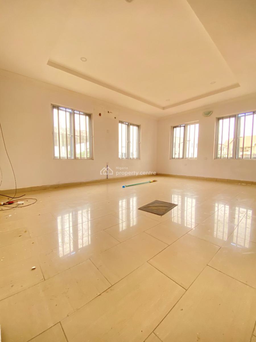 Neat Spacious 4bedroom Terrace Duplex, Inside an Estate New Road Chevron, Lekki, Lagos, Terraced Duplex for Rent