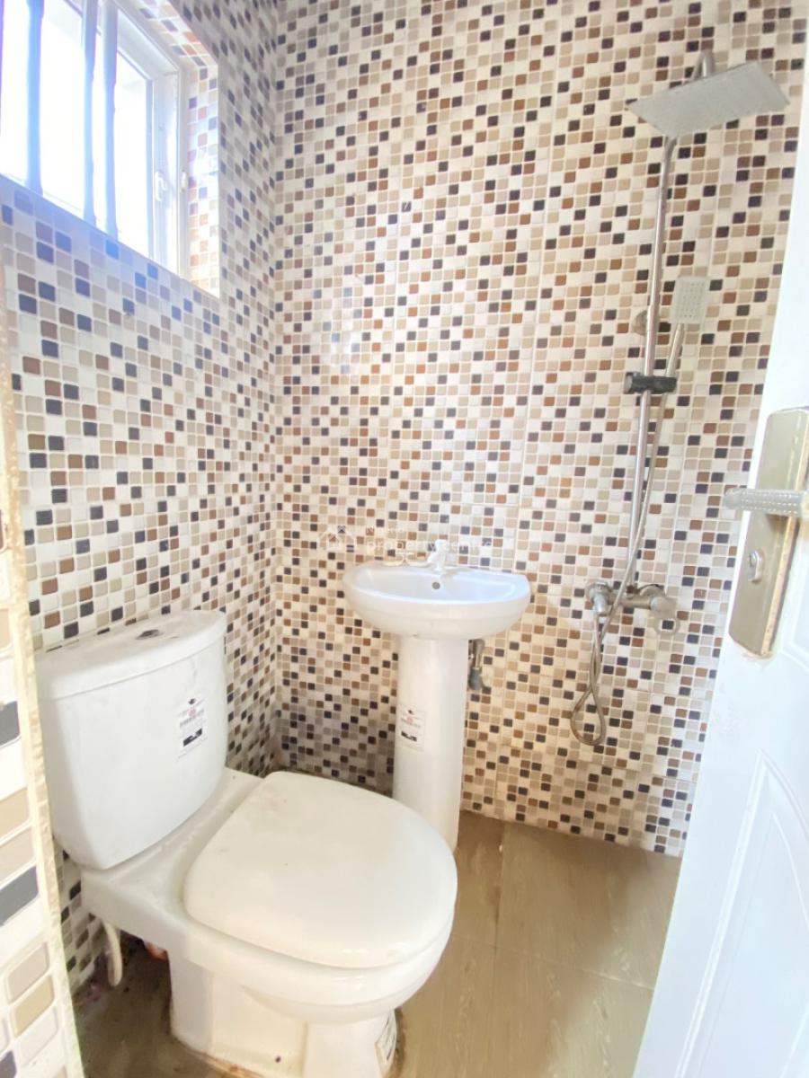 Neat Spacious 4bedroom Terrace Duplex, Inside an Estate New Road Chevron, Lekki, Lagos, Terraced Duplex for Rent
