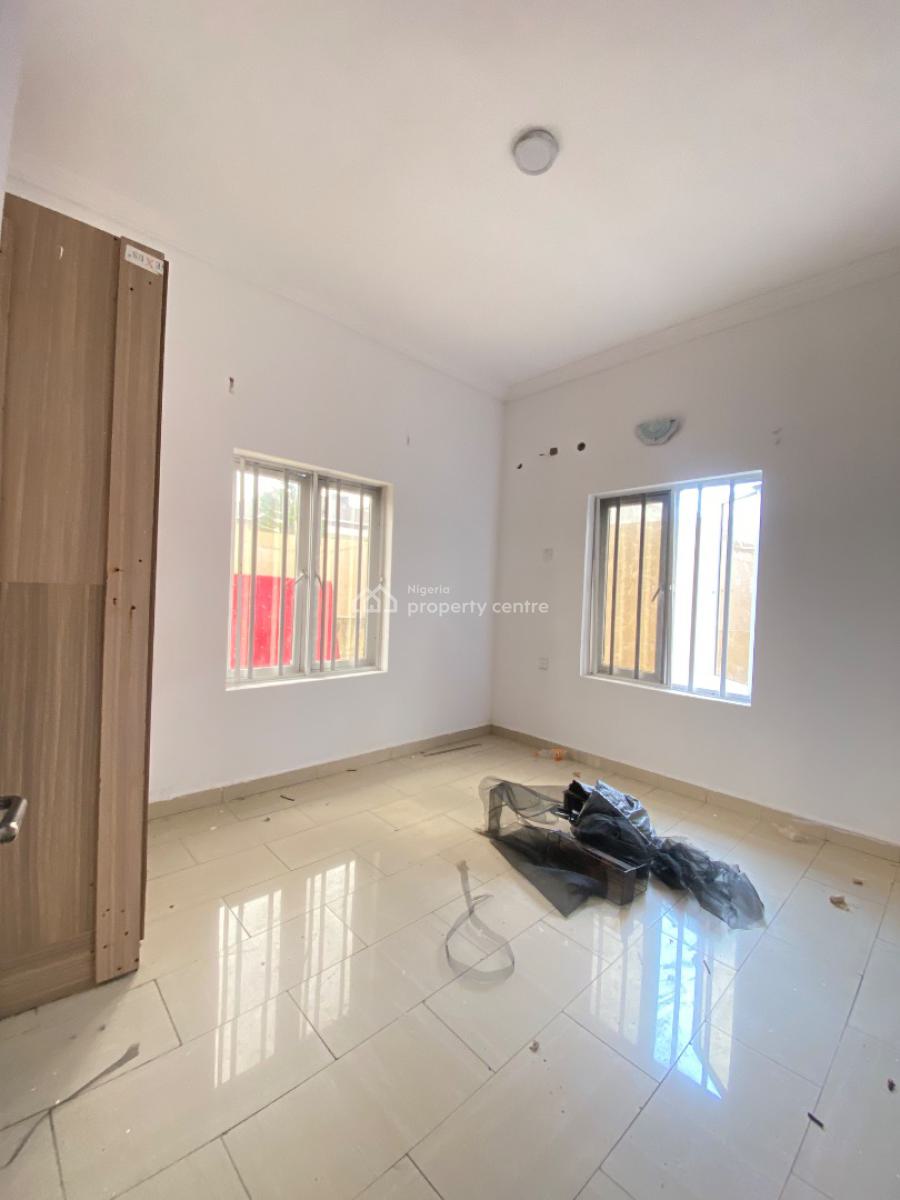 Neat Spacious 4bedroom Terrace Duplex, Inside an Estate New Road Chevron, Lekki, Lagos, Terraced Duplex for Rent