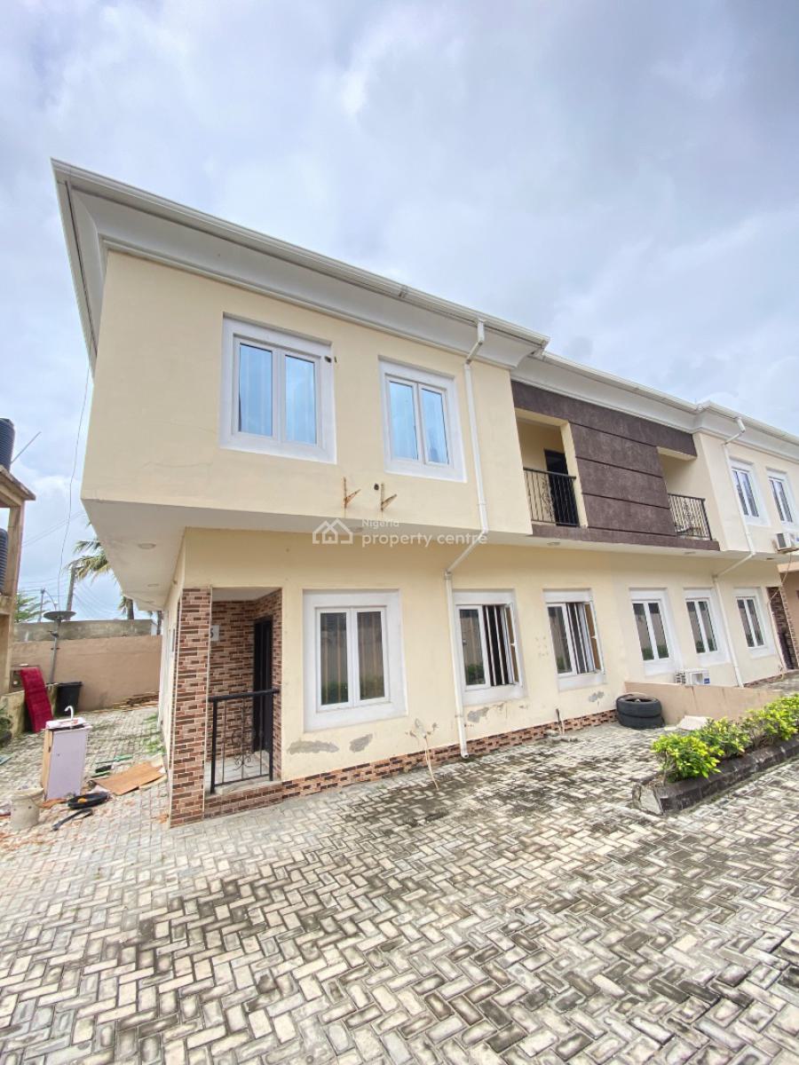 Neat Spacious 4bedroom Terrace Duplex, Inside an Estate New Road Chevron, Lekki, Lagos, Terraced Duplex for Rent