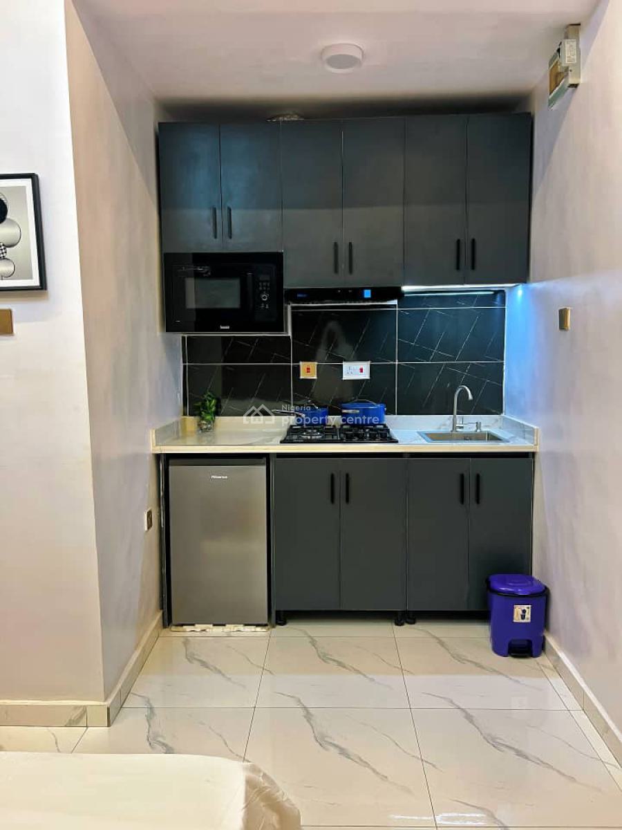 Studio Apartment, 24 Abayomi Street, Surulere, Lagos, Flat / Apartment Short Let