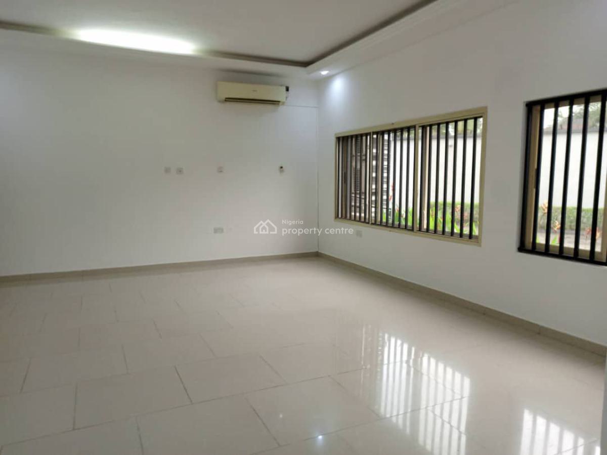 Luxury 3 Bed Apt with a Room Bq, Gym&swimming Pool, Lekki Phase 1, Lekki, Lagos, Flat / Apartment for Rent