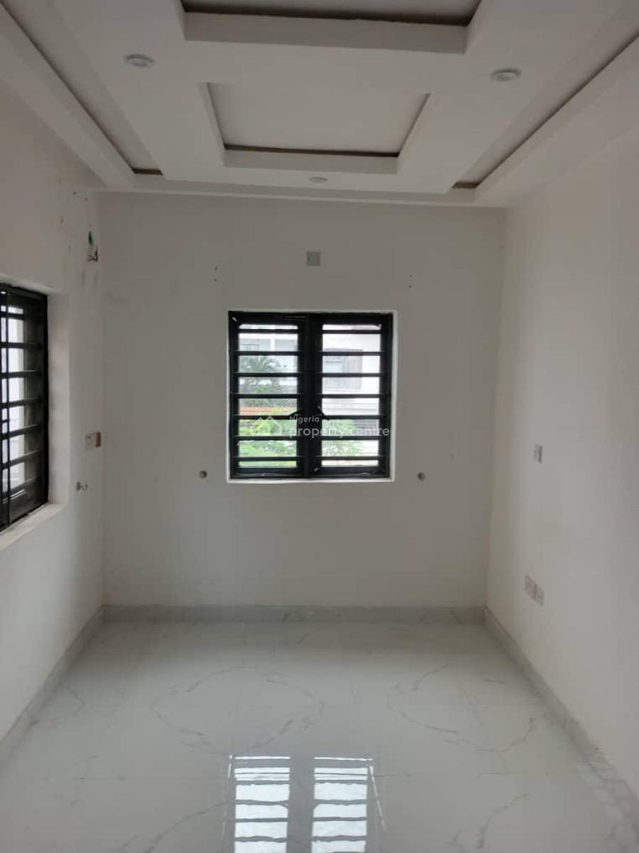Affordable 2 Bedroom Apartment, Off Bourdillon, Ikoyi, Lagos, Flat / Apartment for Rent