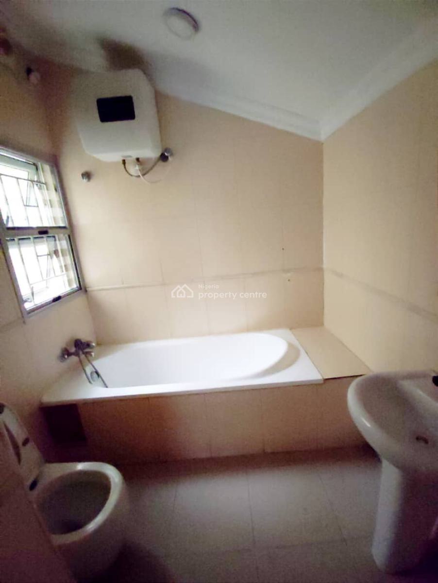Lovely Spacious 4-bedroom Terrace Duplex, Lekki Phase 1, Lekki, Lagos, Terraced Duplex for Rent