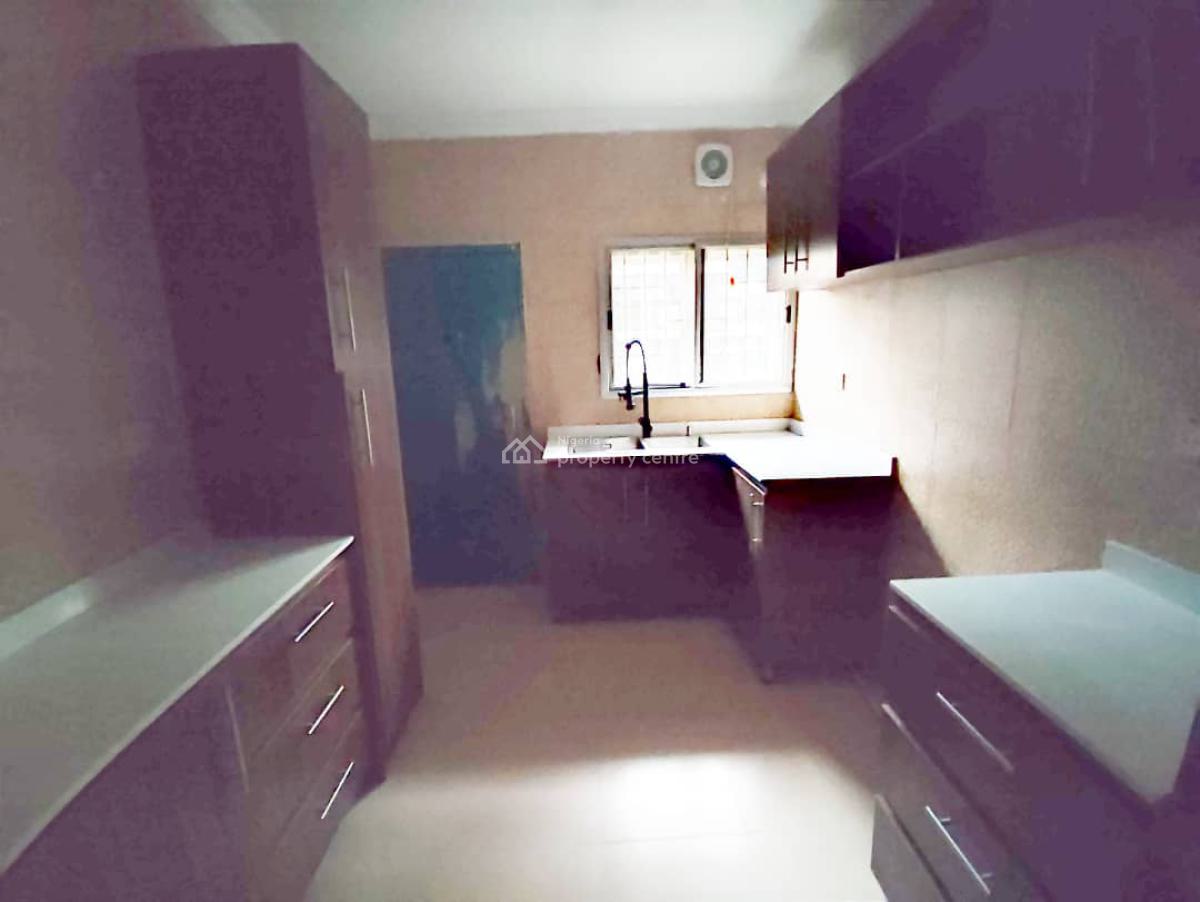 Lovely Spacious 4-bedroom Terrace Duplex, Lekki Phase 1, Lekki, Lagos, Terraced Duplex for Rent