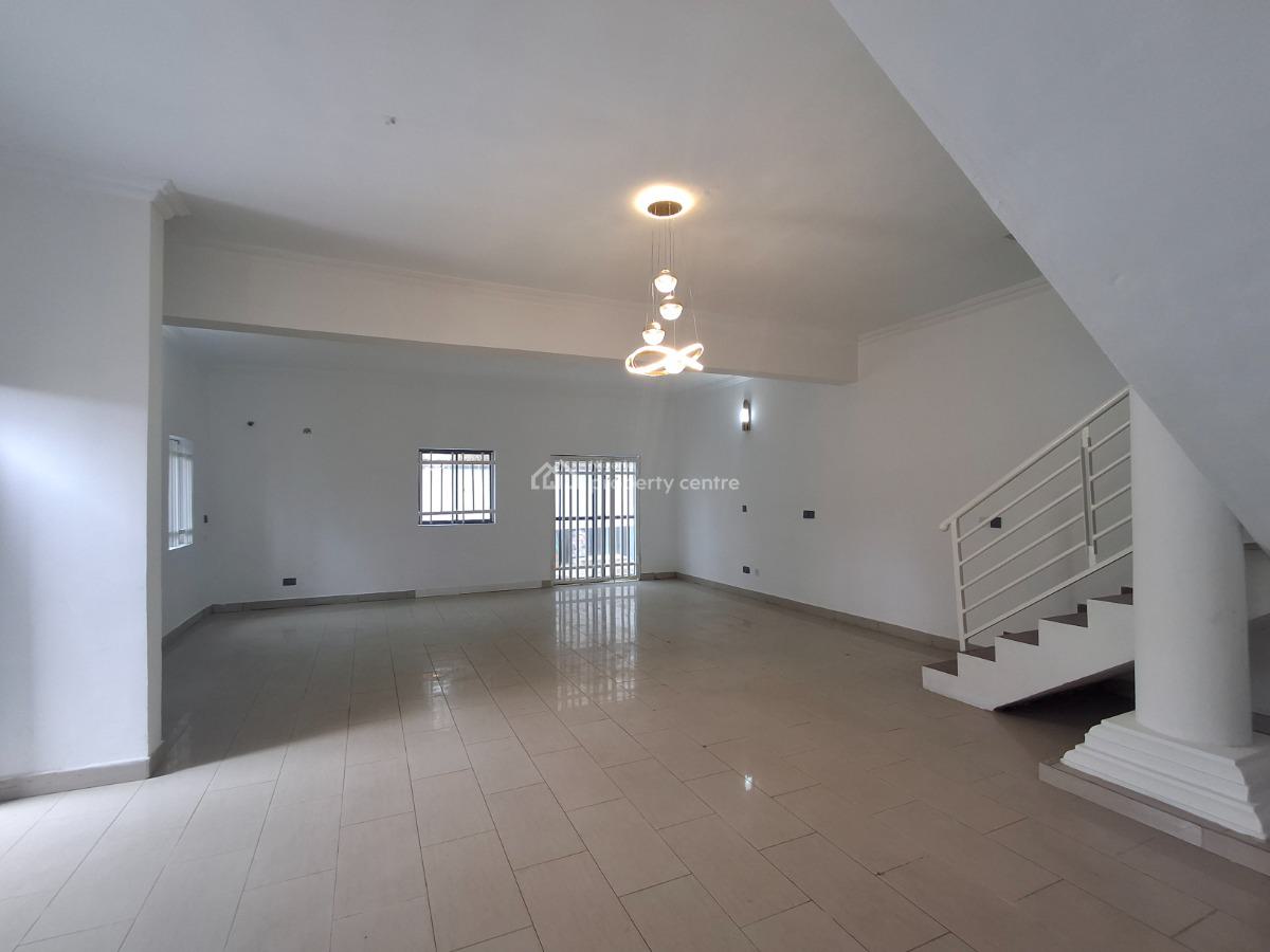 4 Bedroom Terrace with Bq, Lekki Phase 1, Lekki, Lagos, House for Rent