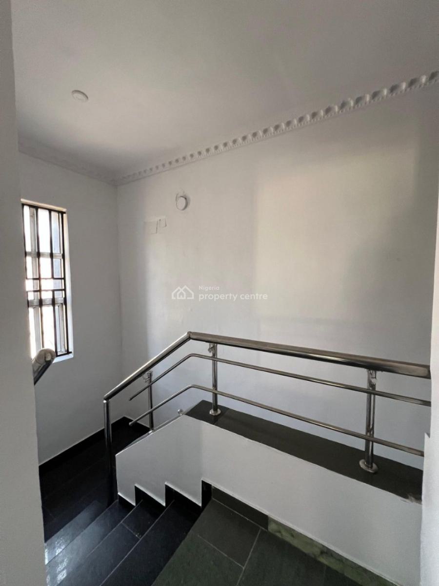 Spacious 3-bedroom Semi-detached Duplex, Lekki Phase 1, Lekki, Lagos, Semi-detached Duplex for Rent
