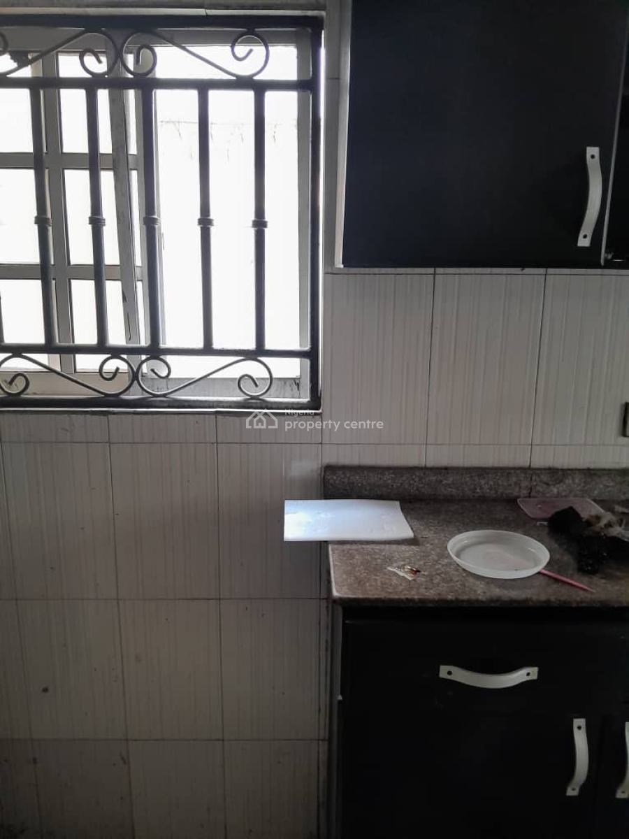 Self Contain, Chevy View Estate, Lekki Expressway, Lekki, Lagos, Self Contain (single Rooms) for Rent