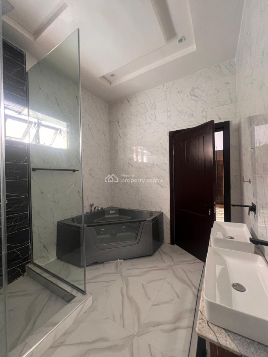 Exquisite 5 Bedroom Duplex with Rooftop Terrace, Lekki, Lagos, Detached Duplex for Sale