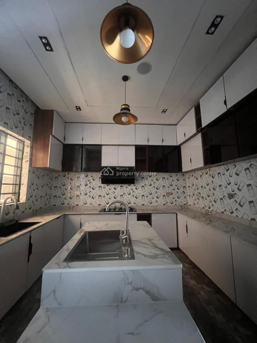 Exquisite 5 Bedroom Duplex with Rooftop Terrace, Lekki, Lagos, Detached Duplex for Sale